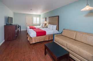 Morro Shores Inn Guest Rooms - Two Double Beds Master Suite