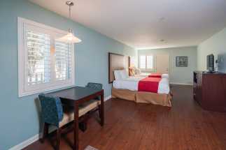 Morro Shores Inn Guest Rooms - 2 Double Bed Suite Room