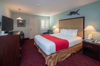 Morro Shores Inn Guest Rooms - Beach style decor adorns our room