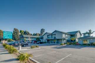 Morro Shores Inn & Suites - Free and ample parking at Morro Shores Inn