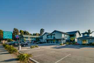 Morro Shores Inn & Suites - Located off of Highway 1 in Morro Bay