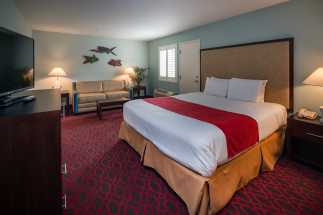 Morro Shores Inn Guest Rooms - King Suite