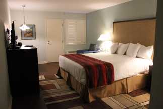 Morro Shores Inn Guest Rooms - 1 King Sized Bedroom at Morro Shores Inn